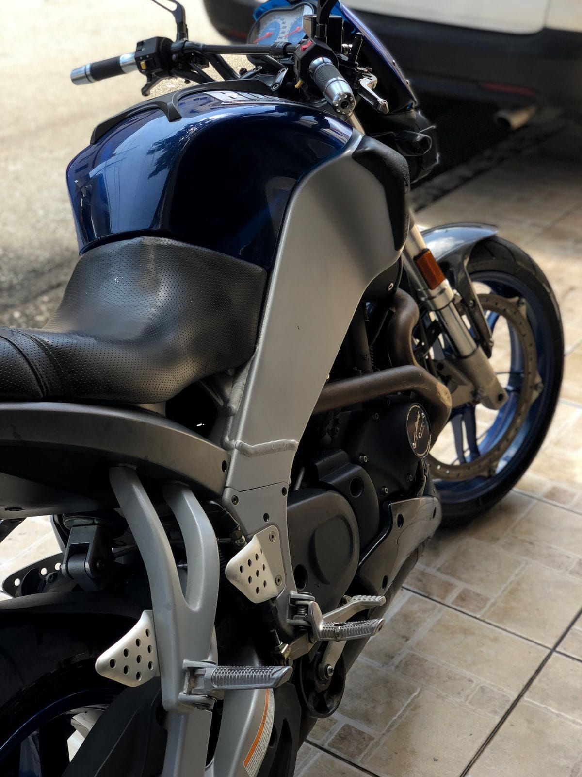 AÇÃO DE 1000 NÚMEROS | BUELL XB9SX LIGHTNING CITYX | MODELO 2006 COM APENAS 28 MIL KM
